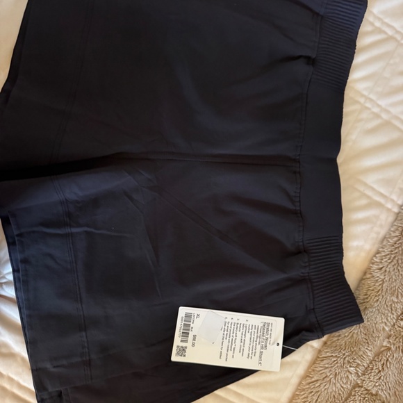 Lululemon Stretch Woven 4” shorts - Picture 2 of 4